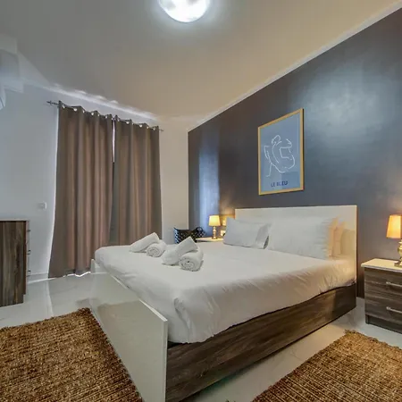 Stylish 3br Maisonette In Qawra Near The Seafront 아파트 *