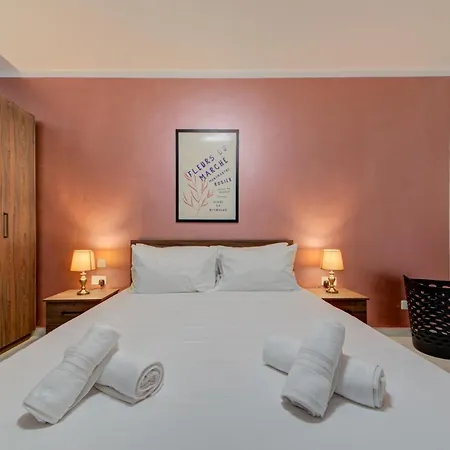 Stylish 3br Maisonette In Qawra Near The Seafront 세인트폴스베이