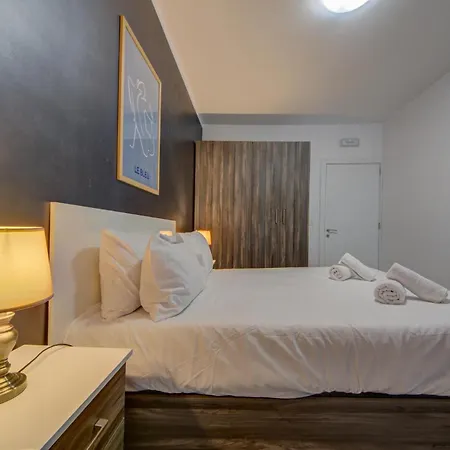 Stylish 3br Maisonette In Qawra Near The Seafront Apartament St. Paul's Bay